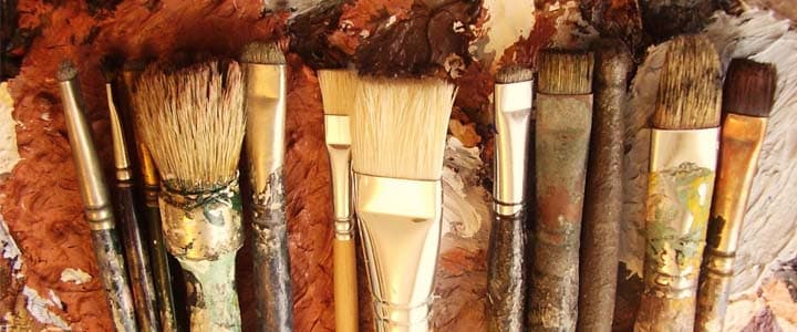 Como limpar pincéis segundo a sua técnica
