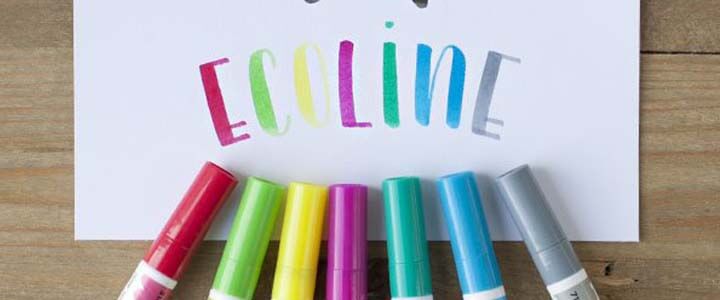 Caligrafia com marcador Ecoline