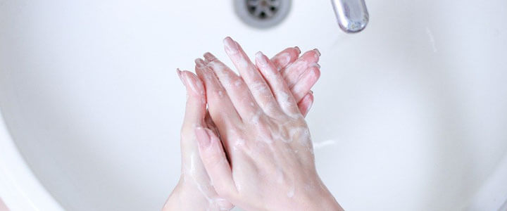 Gel limpador de mãos