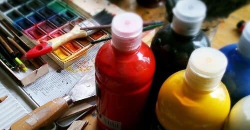 Materiais para pintar com acrílicas