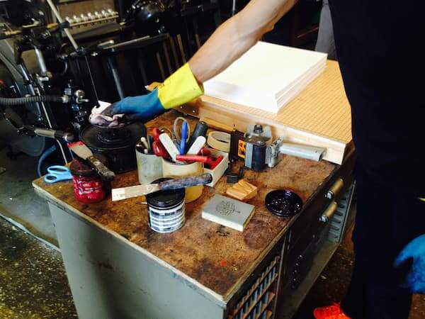 totenart-limpar rolo gravura - taller